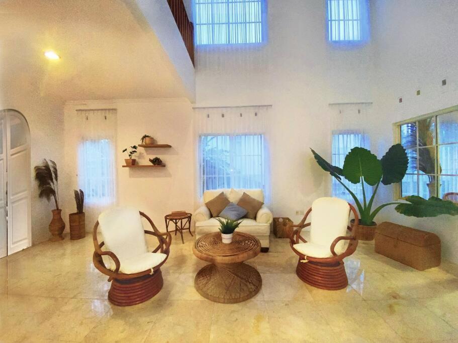 Tropical Villa By Villapedia Citaringgul Buitenkant foto